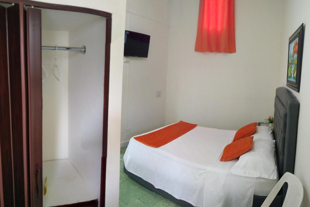 Arboleda Hostal Santo Domingo Bagian luar foto