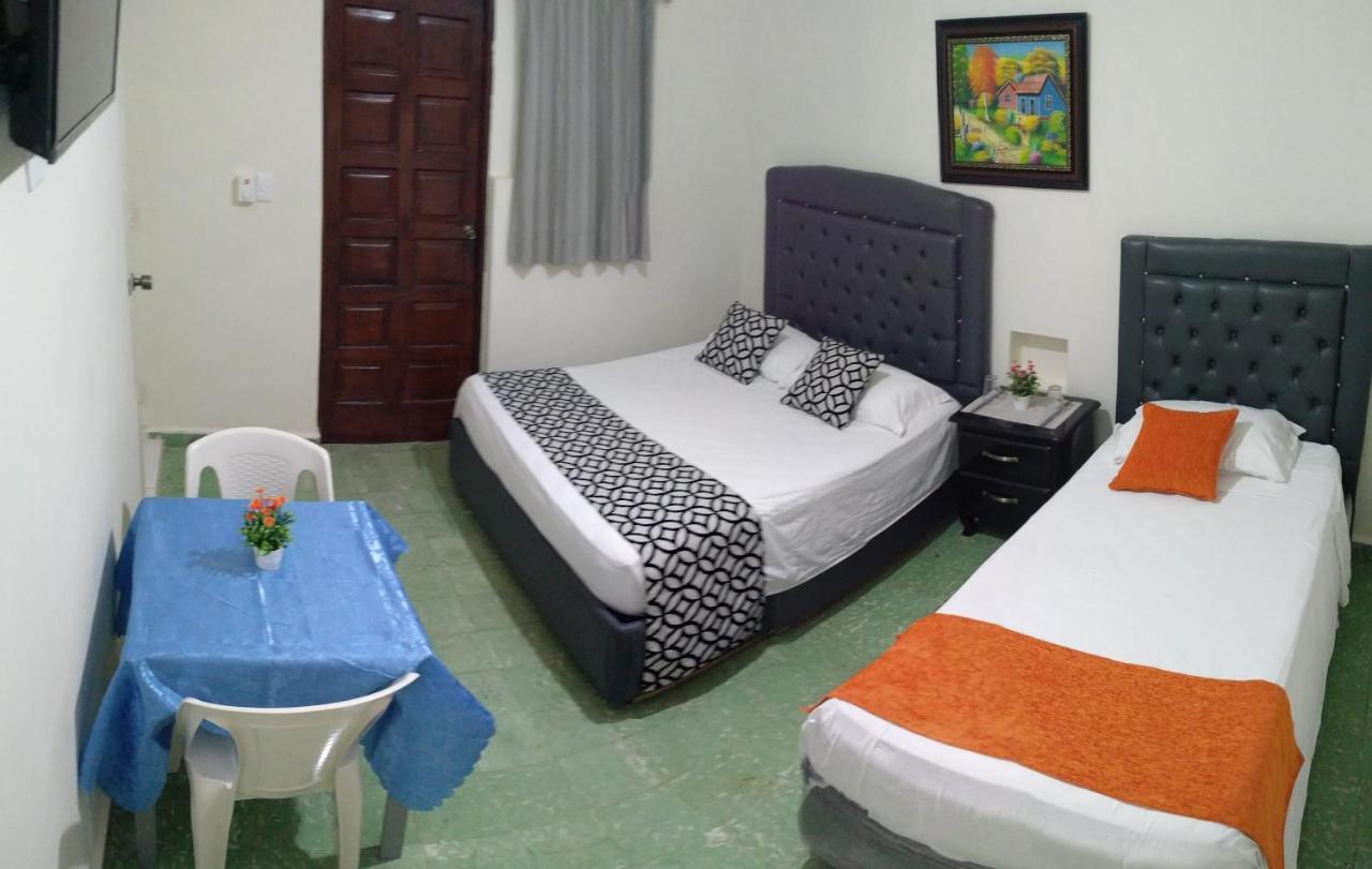 Arboleda Hostal Santo Domingo Bagian luar foto