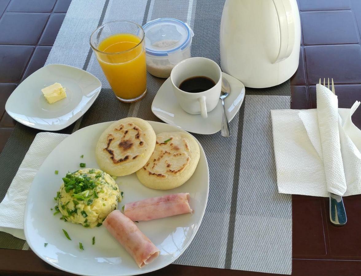 Arboleda Hostal Santo Domingo Bagian luar foto