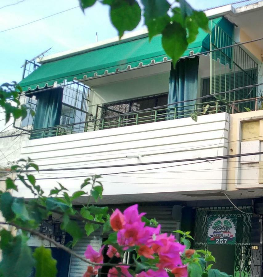 Arboleda Hostal Santo Domingo Bagian luar foto